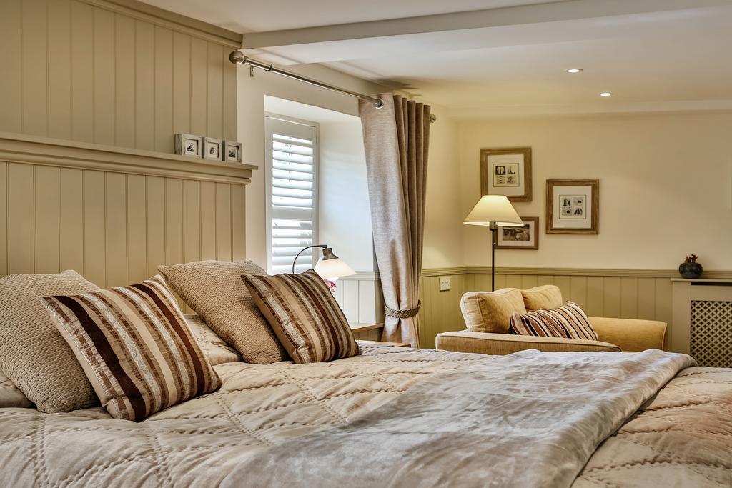 Отель The Coach House Брекон Экстерьер фото